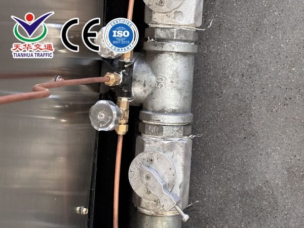 DCHP-1200DG Dual-Fuel Hydraulic Double-Cylinder Thermoplastic Melting Kettle CE DCHP-1200DG Dual-Fuel Hydraulic Double-Cylinder Thermoplastic Melting Kettle CE