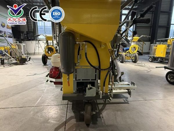 Gasoline Raised Oscillating Thermoplastic Road Marking Machine China