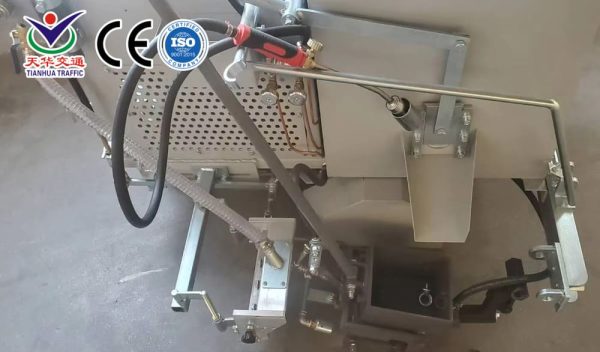 Gasoline Self-Propelled Thermoplastic Road Marking Machine China