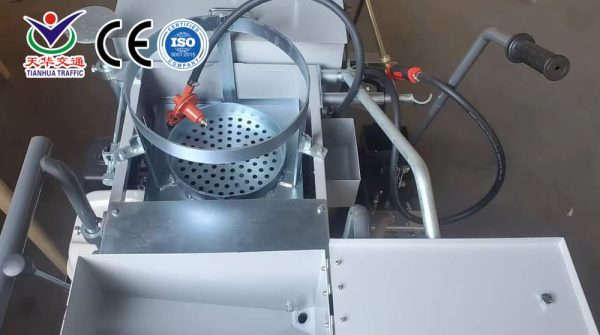 Gasoline Self-Propelled Thermoplastic Road Marking Machine For sale