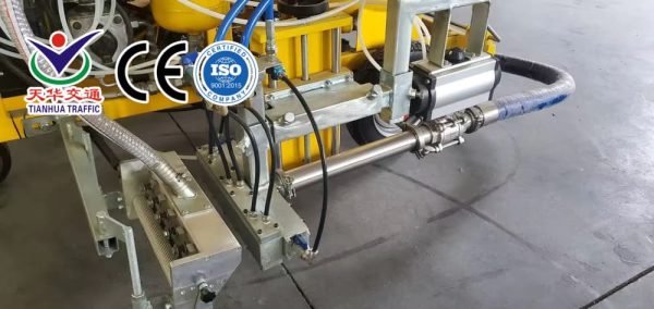 HRMM-EDL133 Self-Propelled Two-Component Dot Line Road Marking Machine Price