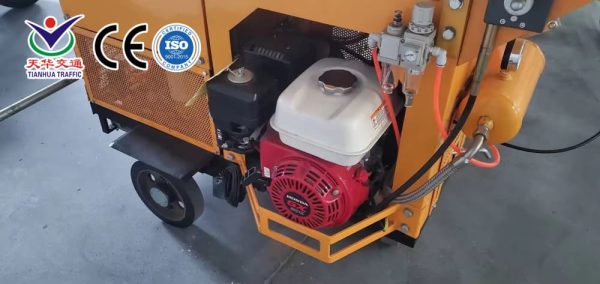 HRMM-SSC3 Self-Propelled All-in-One Two-Component Road Marking Machine Exporter