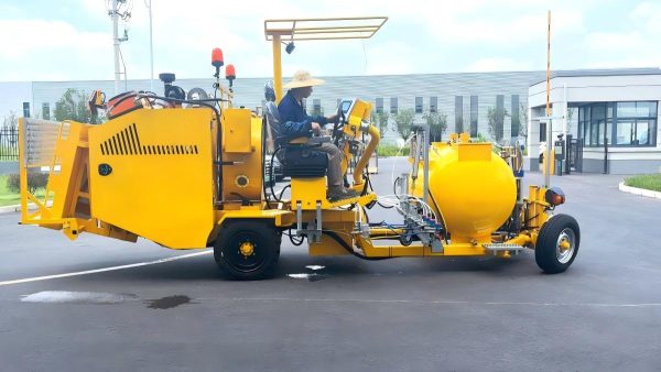 Ride-On Self-Propelled Two-Component Cold Spray Road Marking Machine Manufacturer