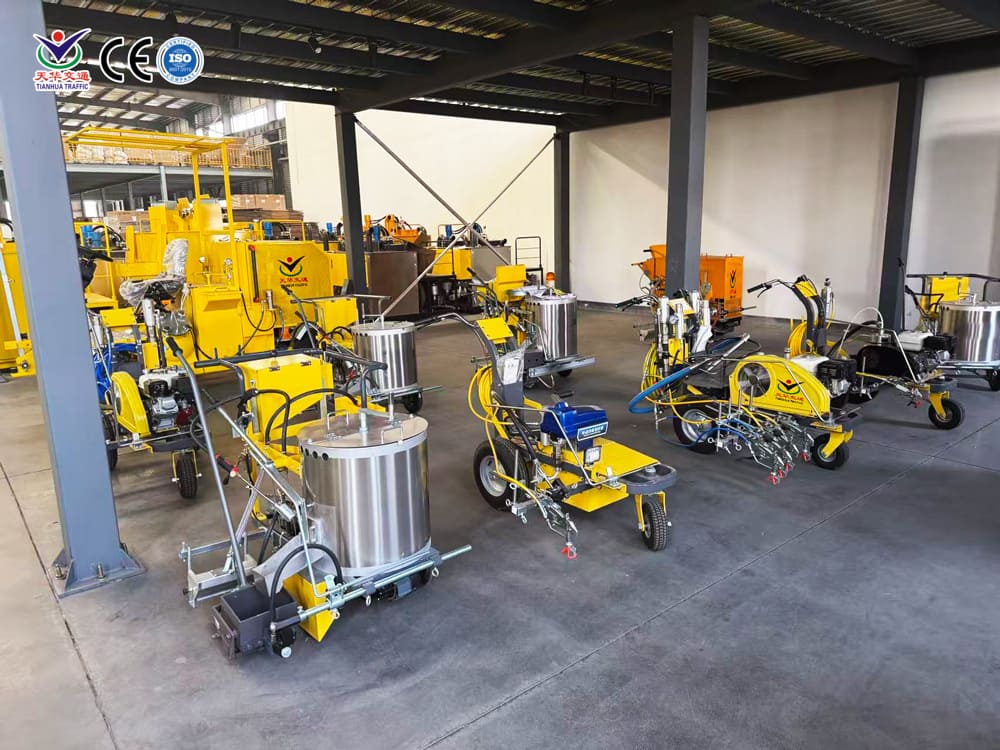 Road marking machine showroom China manufacturer