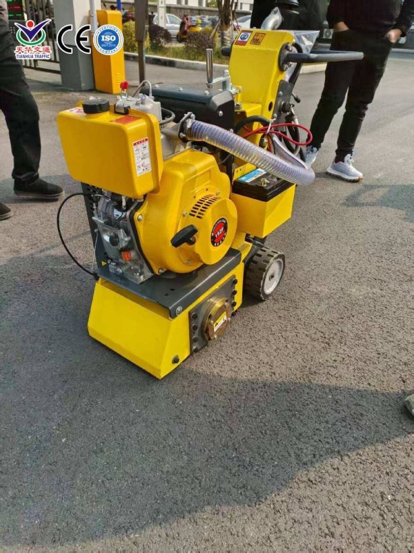 Self-Propelled Road Marking Line Removal Machine Exporter